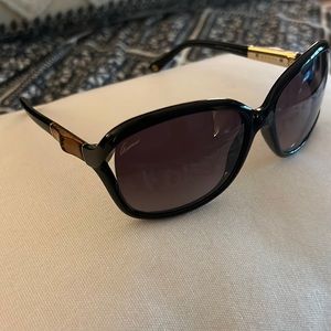 Gorgeous authentic Gucci sunglasses! Barely worn!